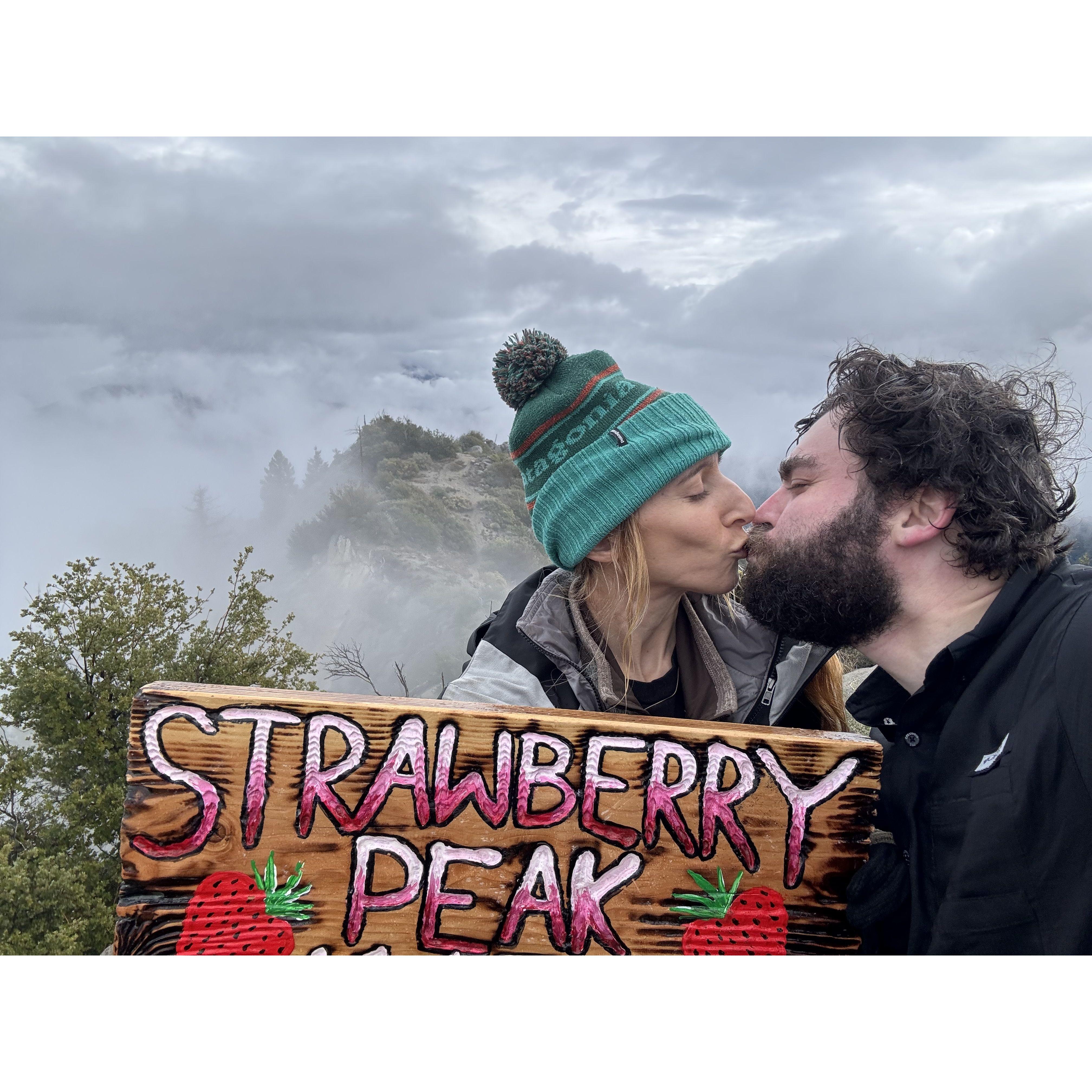 🍓 Summiting Strawberry Peak in the the San Gabriel Mountains on a rainy early morning (2024).