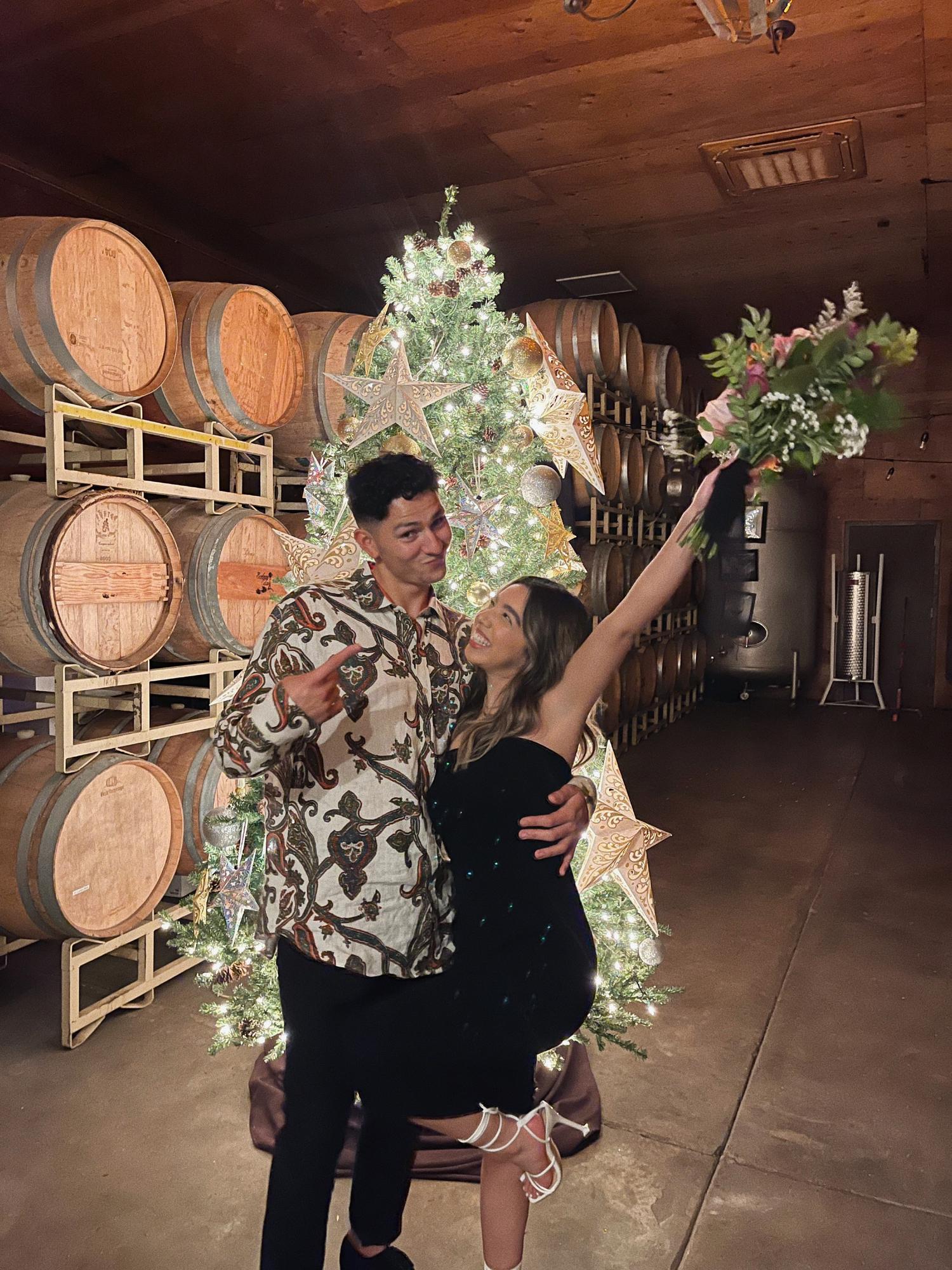 All smiles because Victoria caught the bouquet 😉💐🥰🤪💍