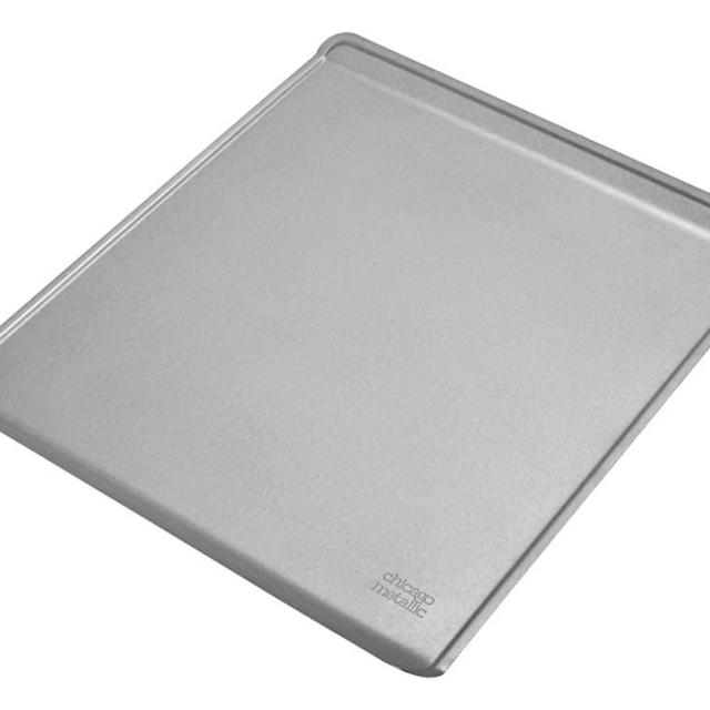 Chicago Metallic Commercial II Traditional Uncoated Large Cookie Sheet, 15-3/4 by 13-3/4-Inch
