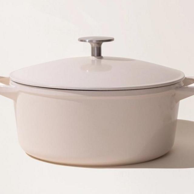 Dutch Oven - Antique White with Brass Knob