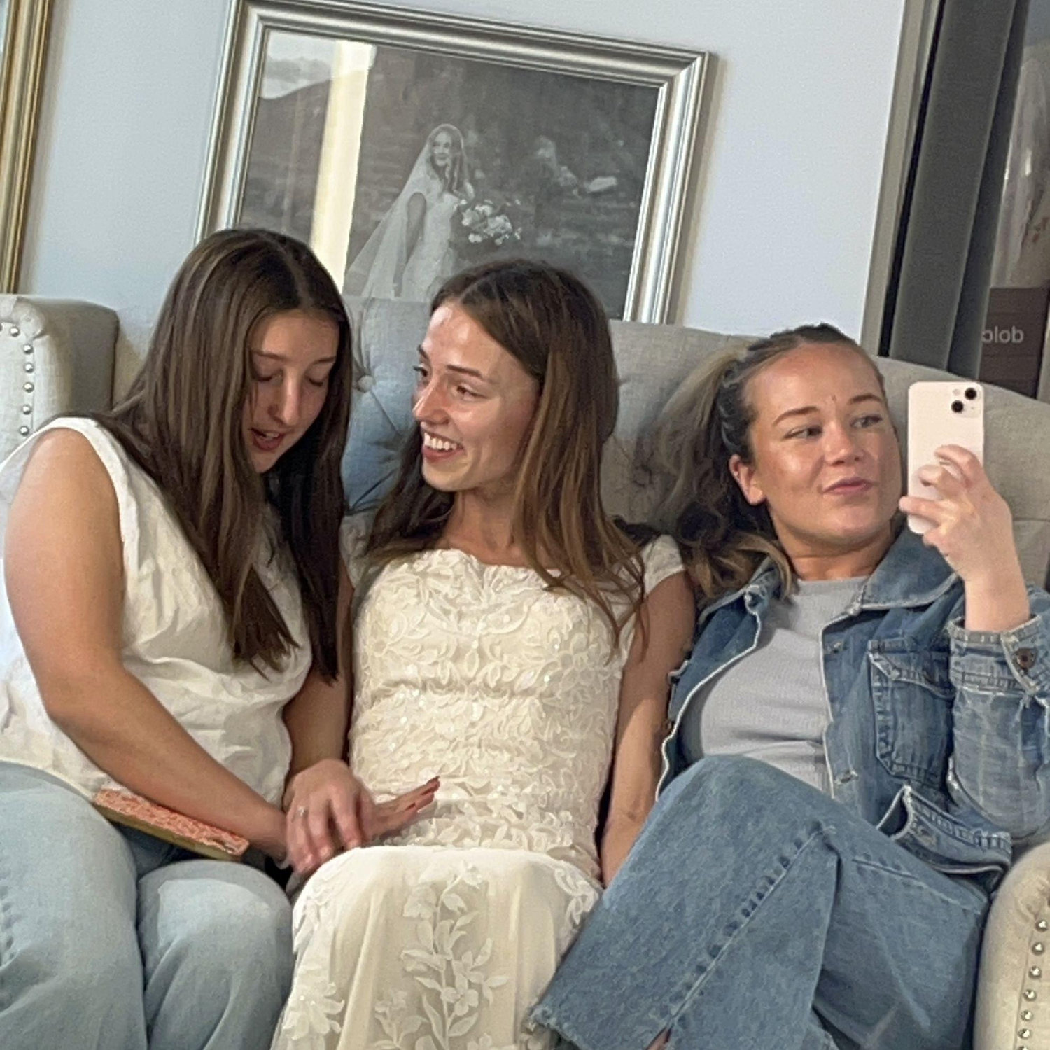 Dress shopping with Rachel and Skye