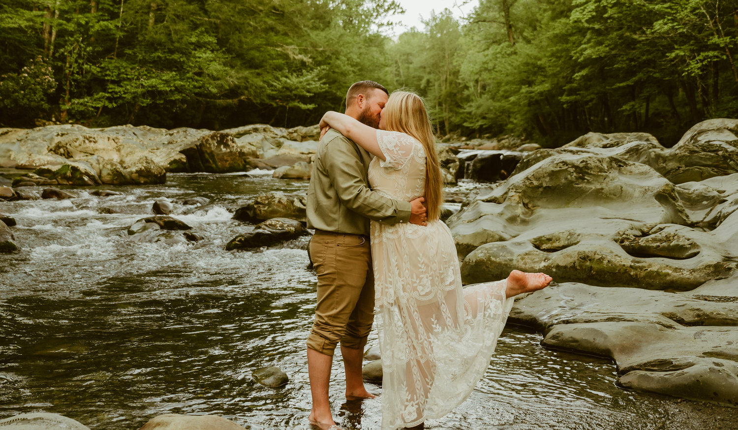 The Wedding Website of Jacquelyn Mills and Nicholas Abbott