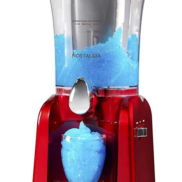 Nostalgia SM32RR Slush Drink Maker, 32-Ounce, Retro Red