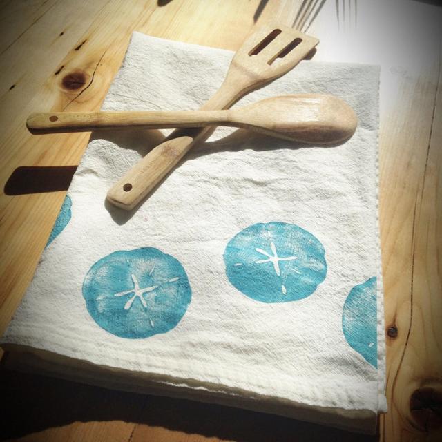 Sand Dollar Flour Sack Towel · Kitchen...