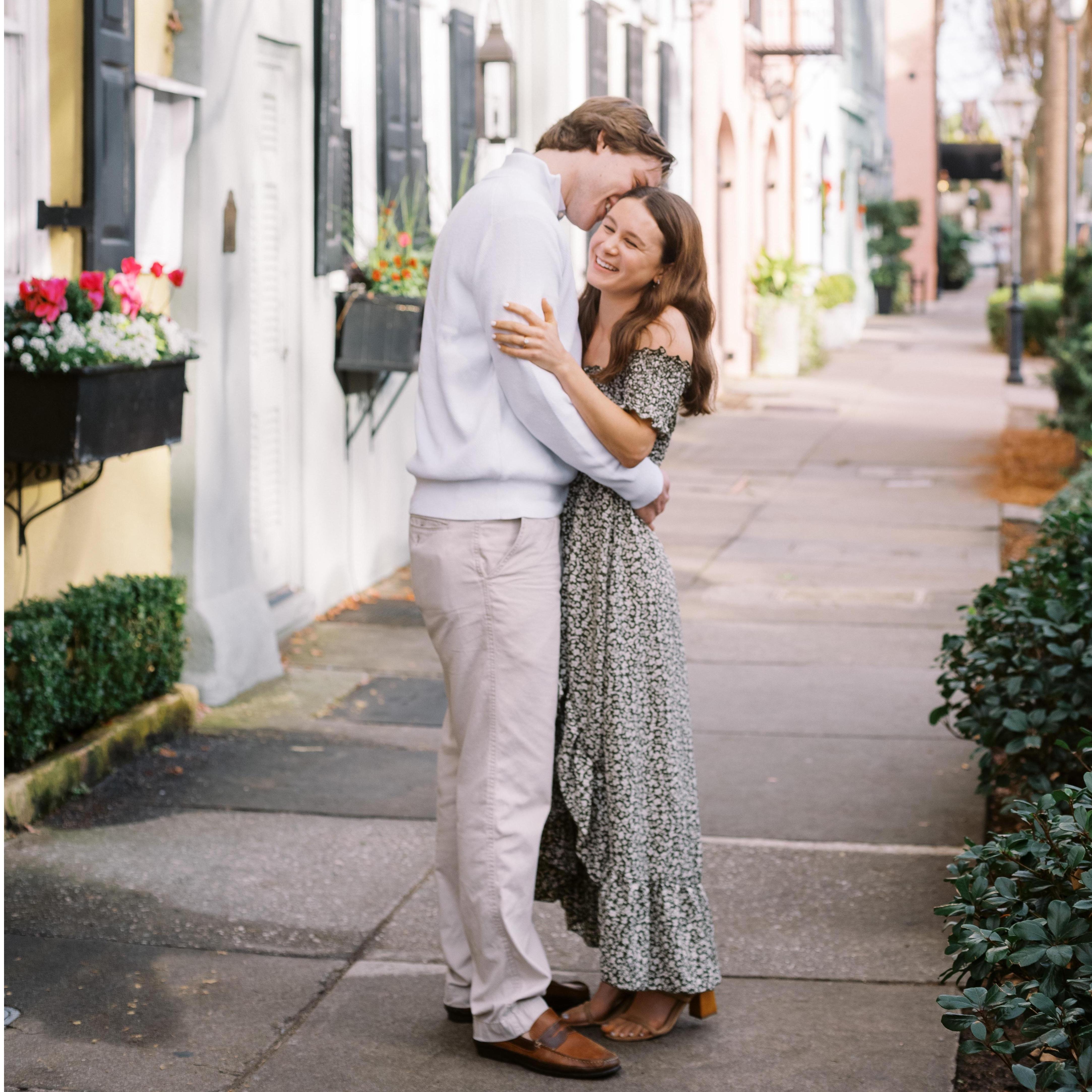 12.18.2021
Engagement photos in Charleston!