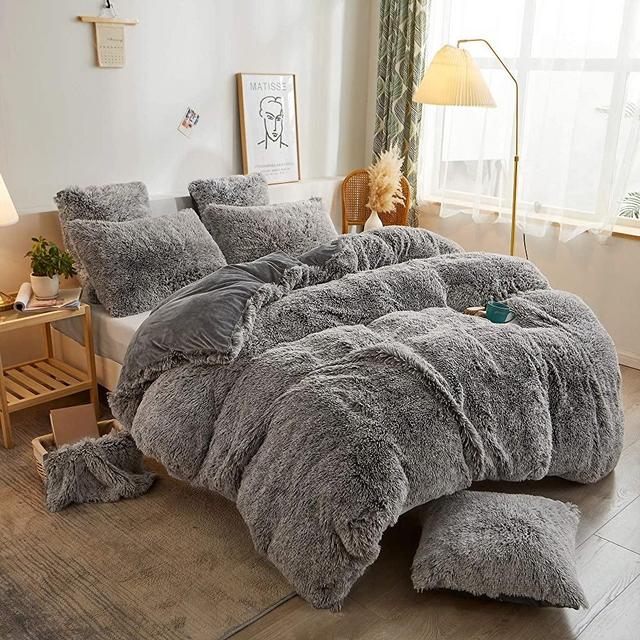 XeGe Plush Shaggy Duvet Cover Luxury Ultra Soft Crystal Velvet Bedding 1PC(1 Faux Fur Duvet Cover),Zipper Closure (Queen, Light Gray Ombre)