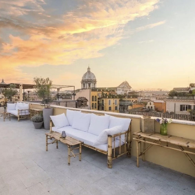 Rooftop Dinner in Rome