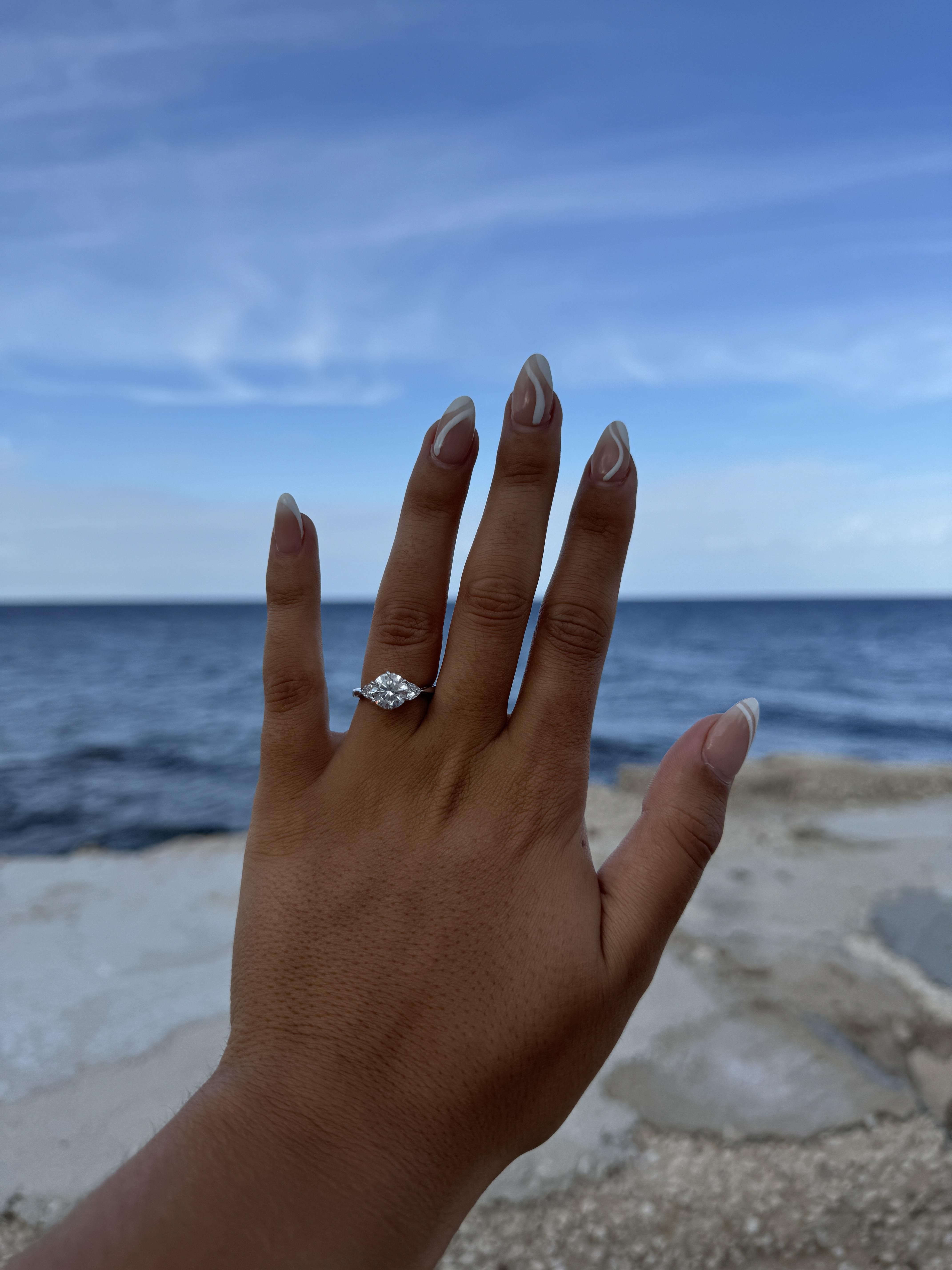 The Wedding Website of Analee Bonanno and Alex Aparicio