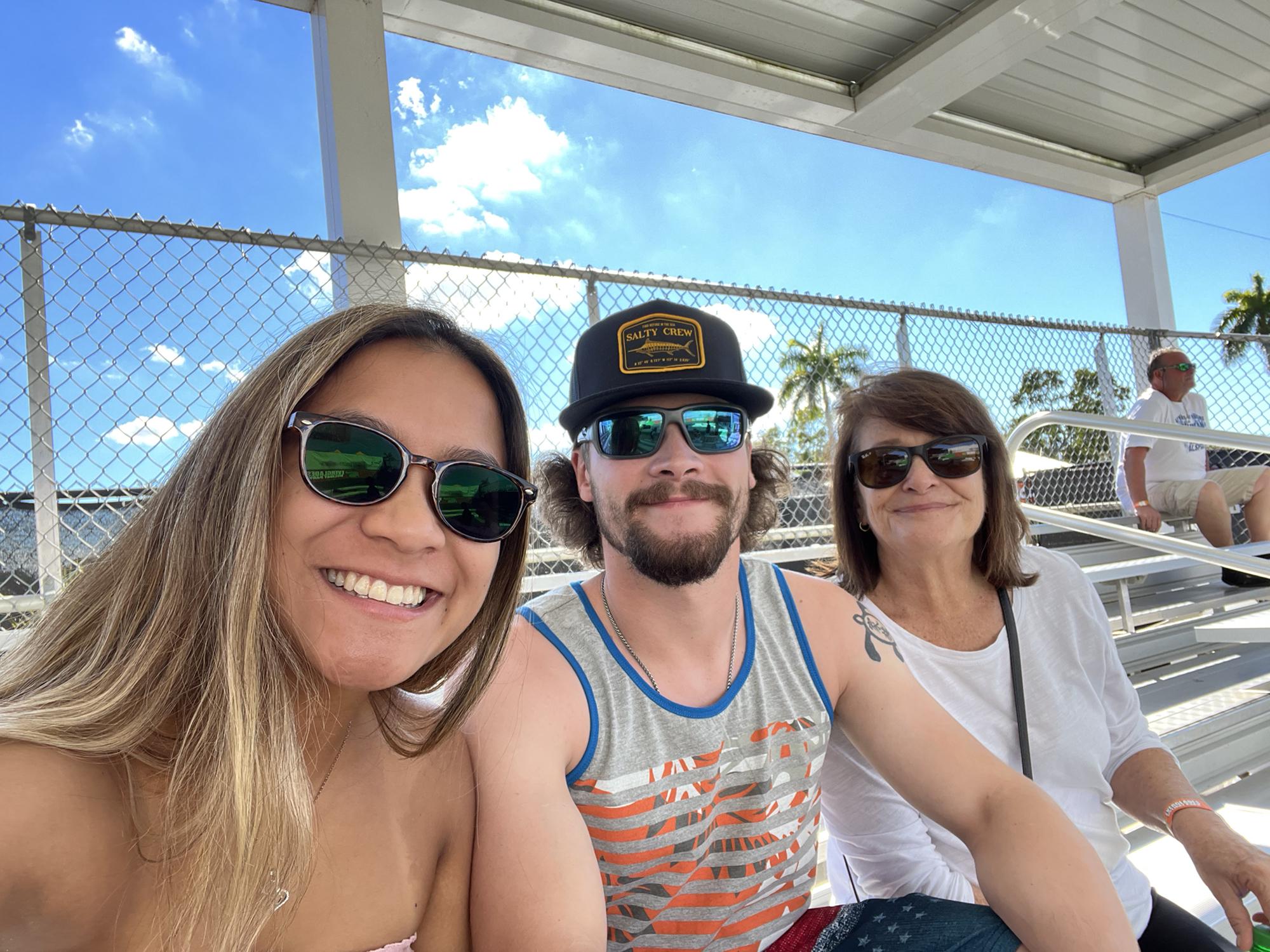 Gma Jackie took us to the Everglades and we saw some alligators! 🐊