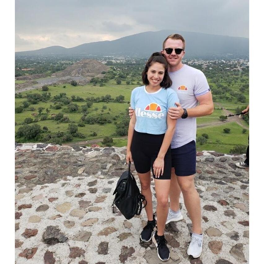 On the couples first trip to Mexico in 2018 they visited the Aztec pyramids at Teotihuacan.