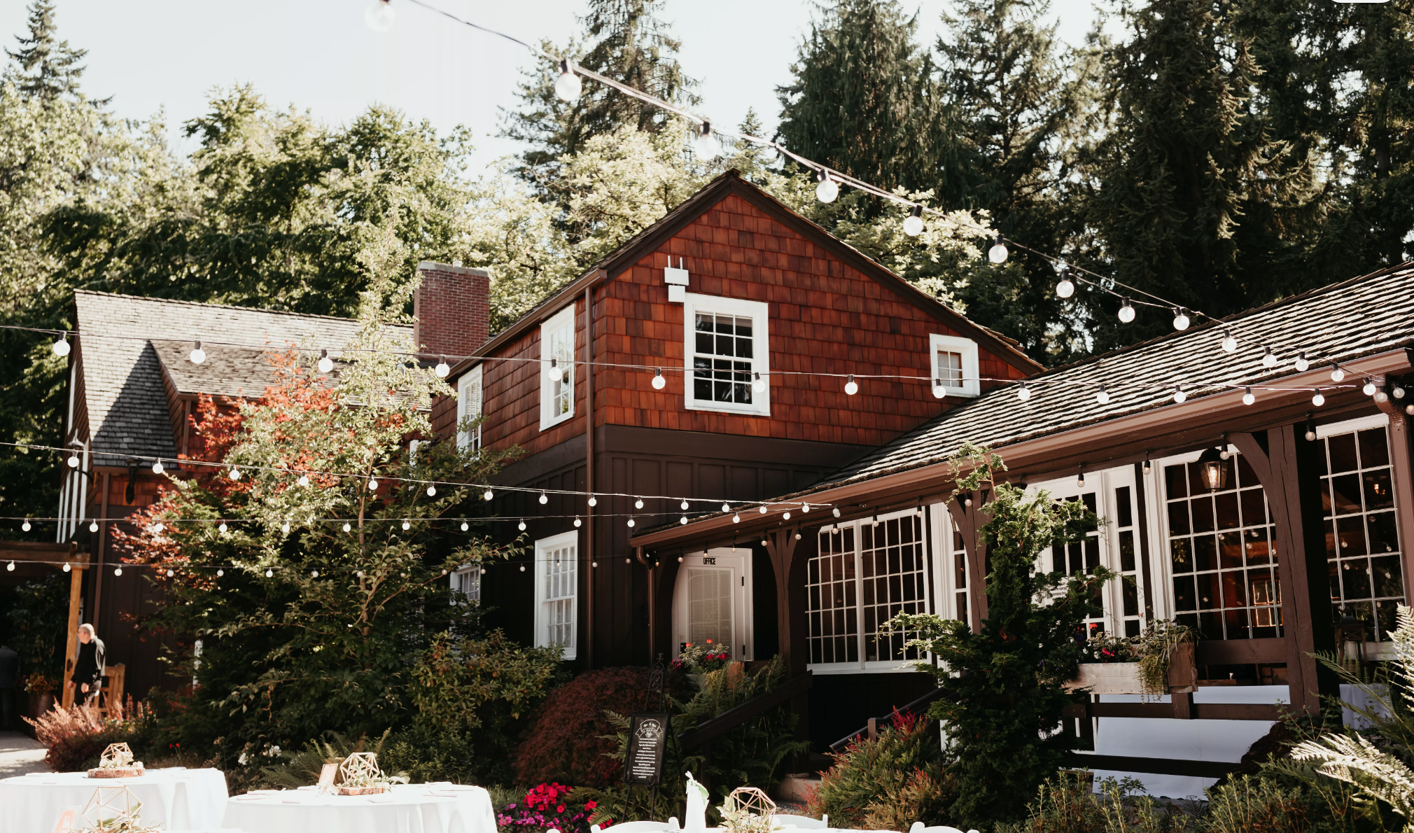 The Wedding Website of Lindsey Brown and Jonah Jenkins