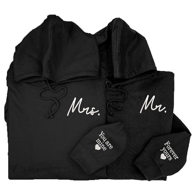 Regamor Custom Embroidered Matching Couple Sweatshirt Mrs and Mr Sweatshirt for Women on Sleeve Christmas Valentine Day