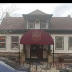 Lunch/Dinner: Thai Gold Restaurant