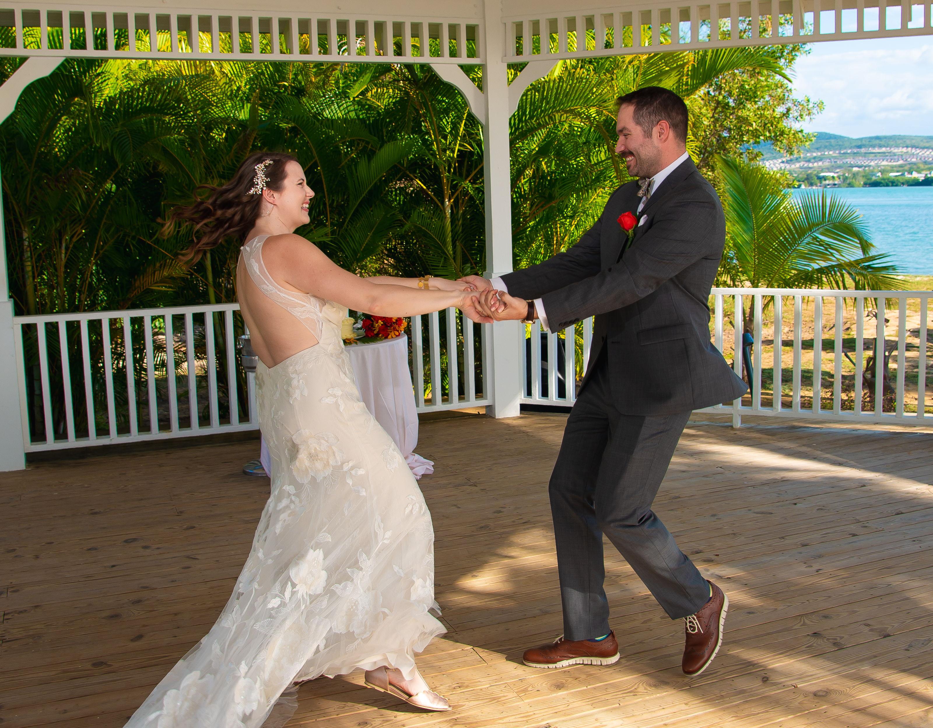 The Wedding Website of Sarah Tisdale and Chris Haddox
