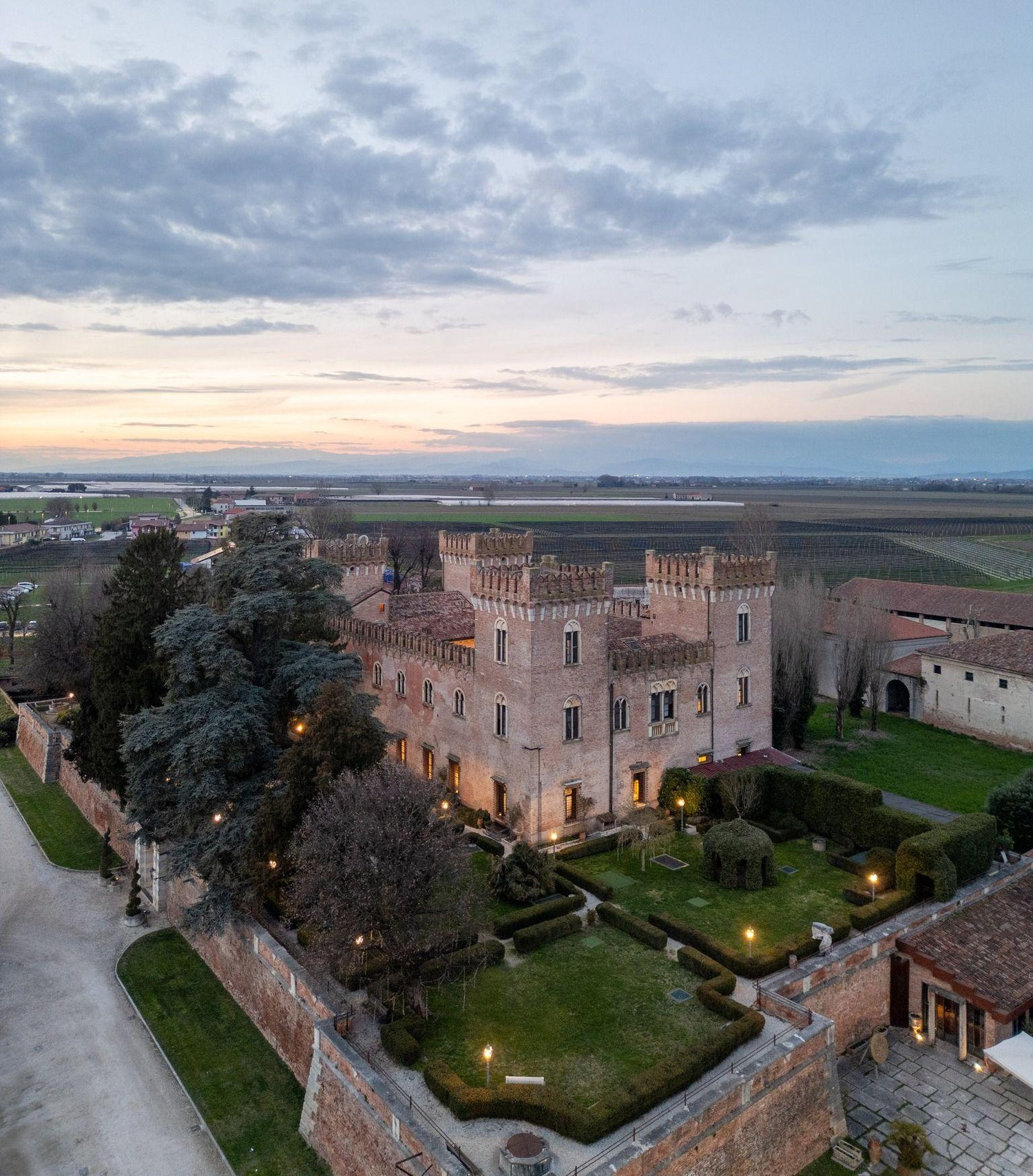 The Wedding Website of Giorgia Leodari and Christopher Reid