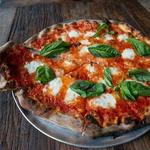 Deluca's Pizzeria