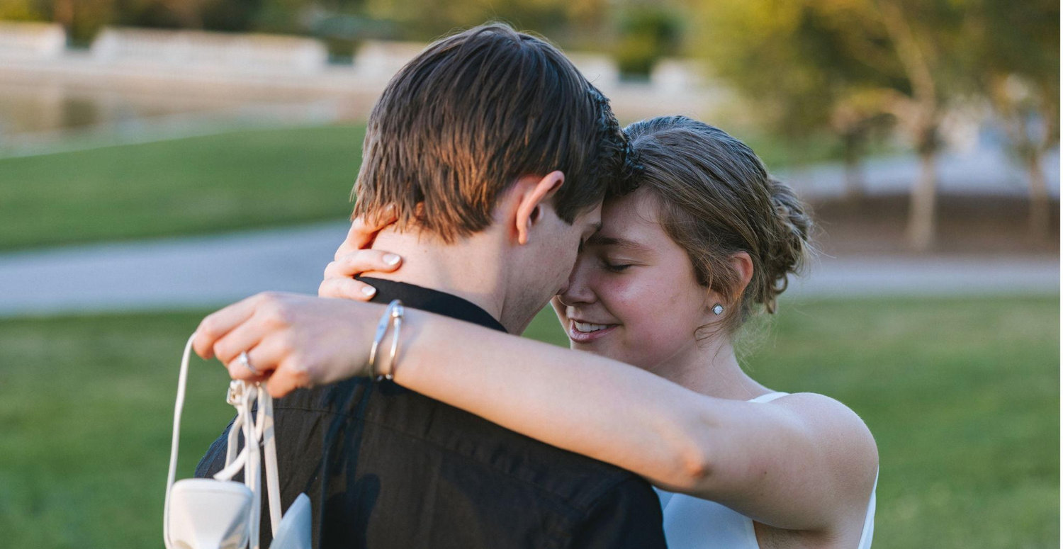 The Wedding Website of Sophia Vandeloecht and Fraser Bain