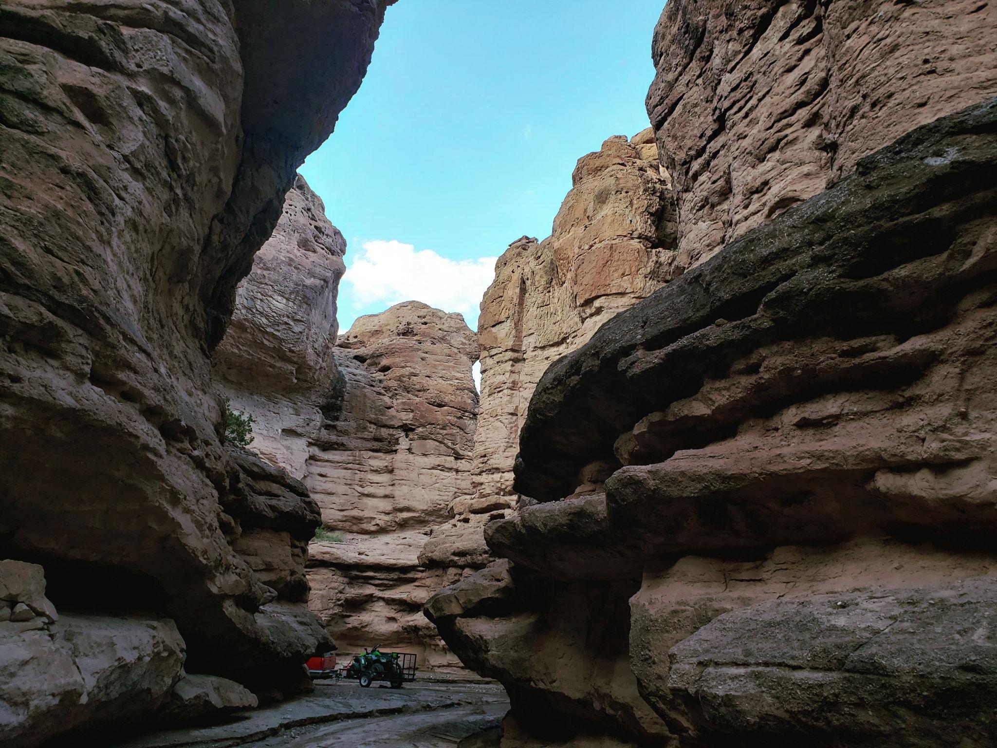 The Wedding Website of Sharbrenai Holyk and Travis Rodgers