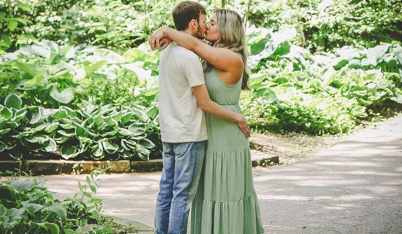 The Wedding Website of Ainsley Jones and Ashton Bigler