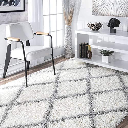 Cozy Soft and Plush Diamond Trellis Shag Area Rug