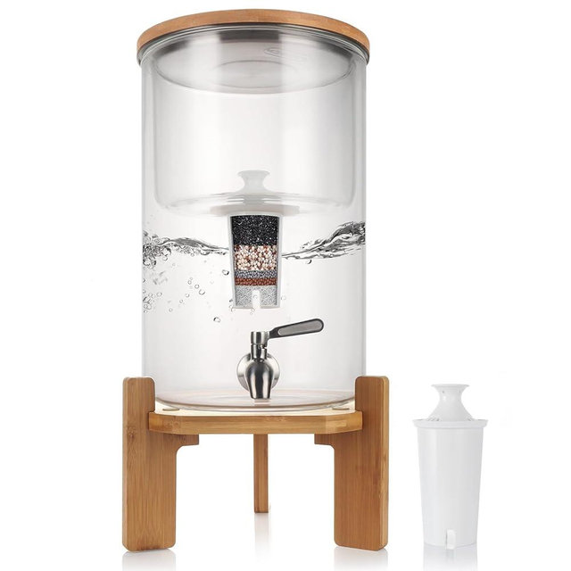 Glass Water Filter Pitcher,2.25 Gallon Water Filter Dispenser with Filter,BPA-Free,Reduces Chlorine and More,Softens the Water,Large Clearly Filtered Water Pitcher for Home,Office and Kitchen
