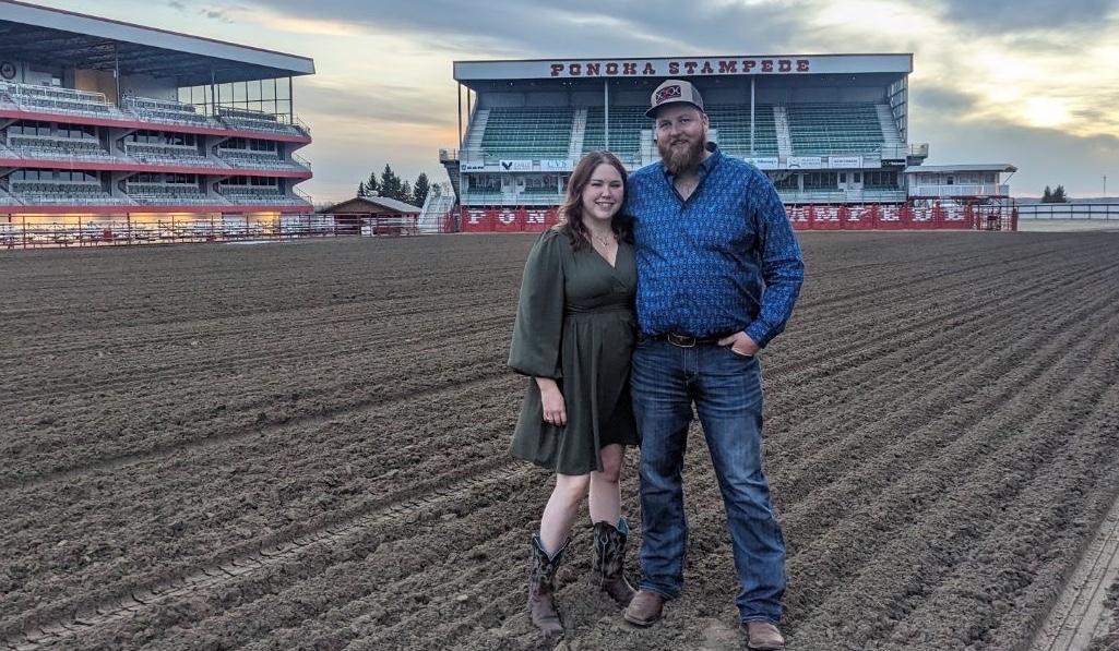 The Wedding Website of Savanna Bjarnason and Jakob Van Boven