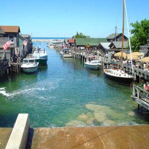 HISTORIC FISHTOWN SHOPPING