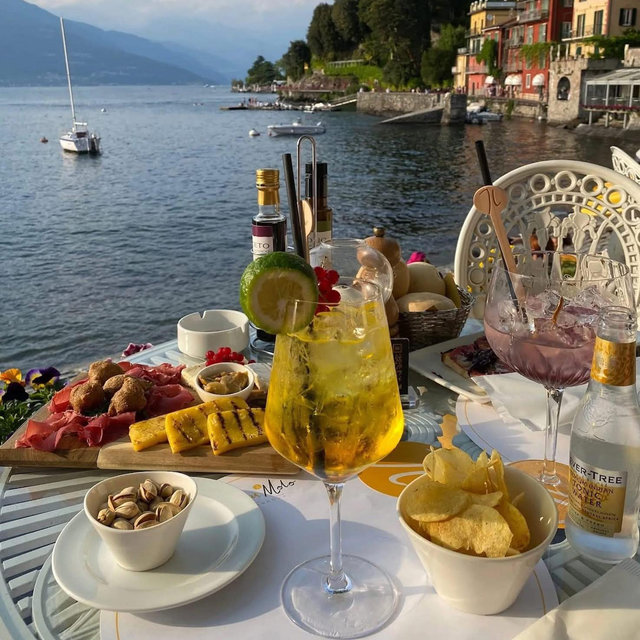 Lunch in Bellagio