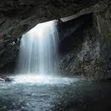 Easy Hike: Donut Falls