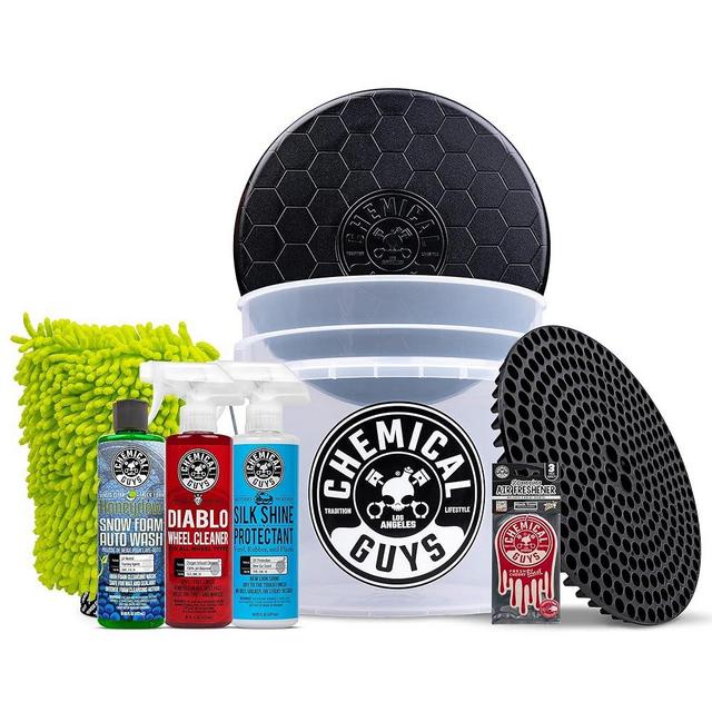 Chemical Guys HOL126L 8-Piece Arsenal Builder Car Wash Kit with Bucket, Dirt Trap, Lid, Wash Mitt, Air Fresheners and (3) 16 oz Car Care Cleaning Chemicals