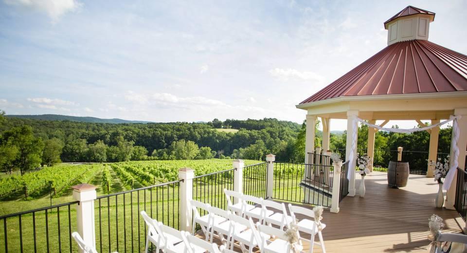 The Wedding Website of Jilanne Doom and Isaac Riddle
