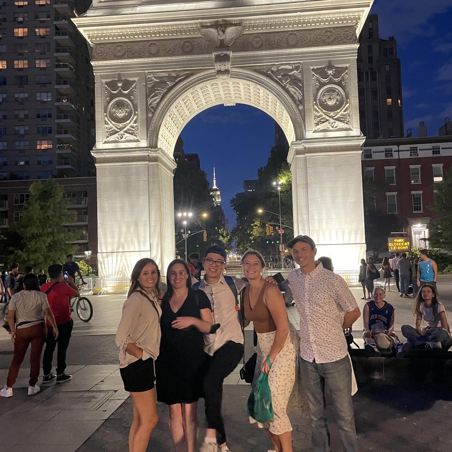 4/12/22 Brendon’s siblings (minus Justin) visit NYC! A day of fun, pictured in Washington Sq Park.