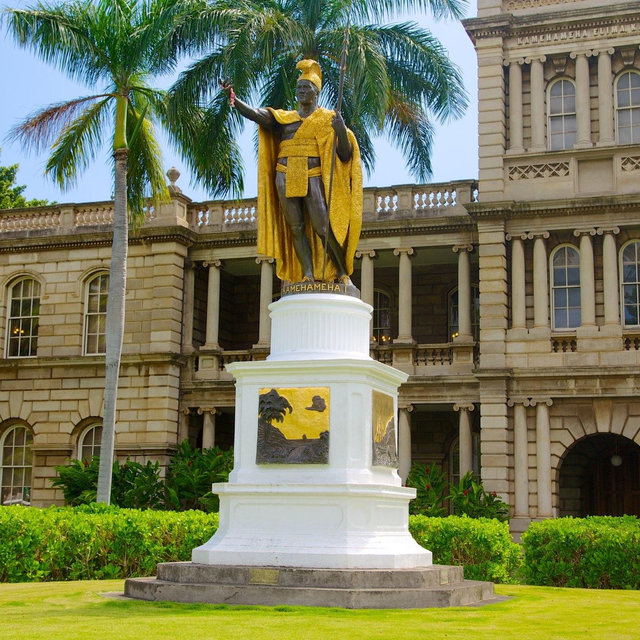 ‘Iolani Palace guided tour