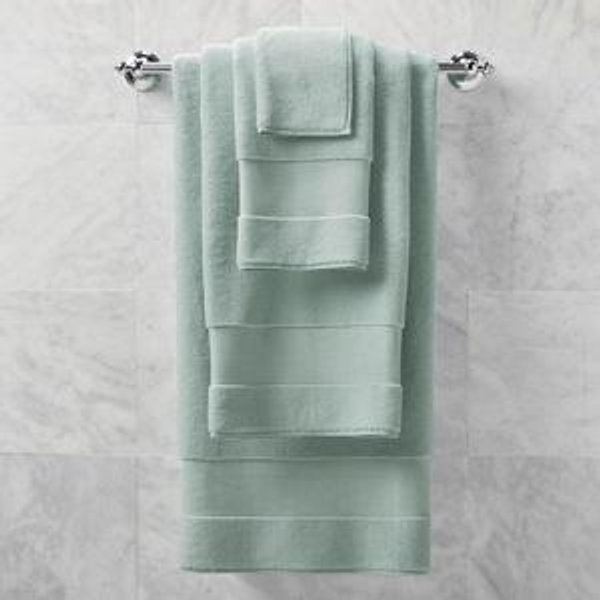 Frontgate Resort Collection Wash Cloths (set of 2)
