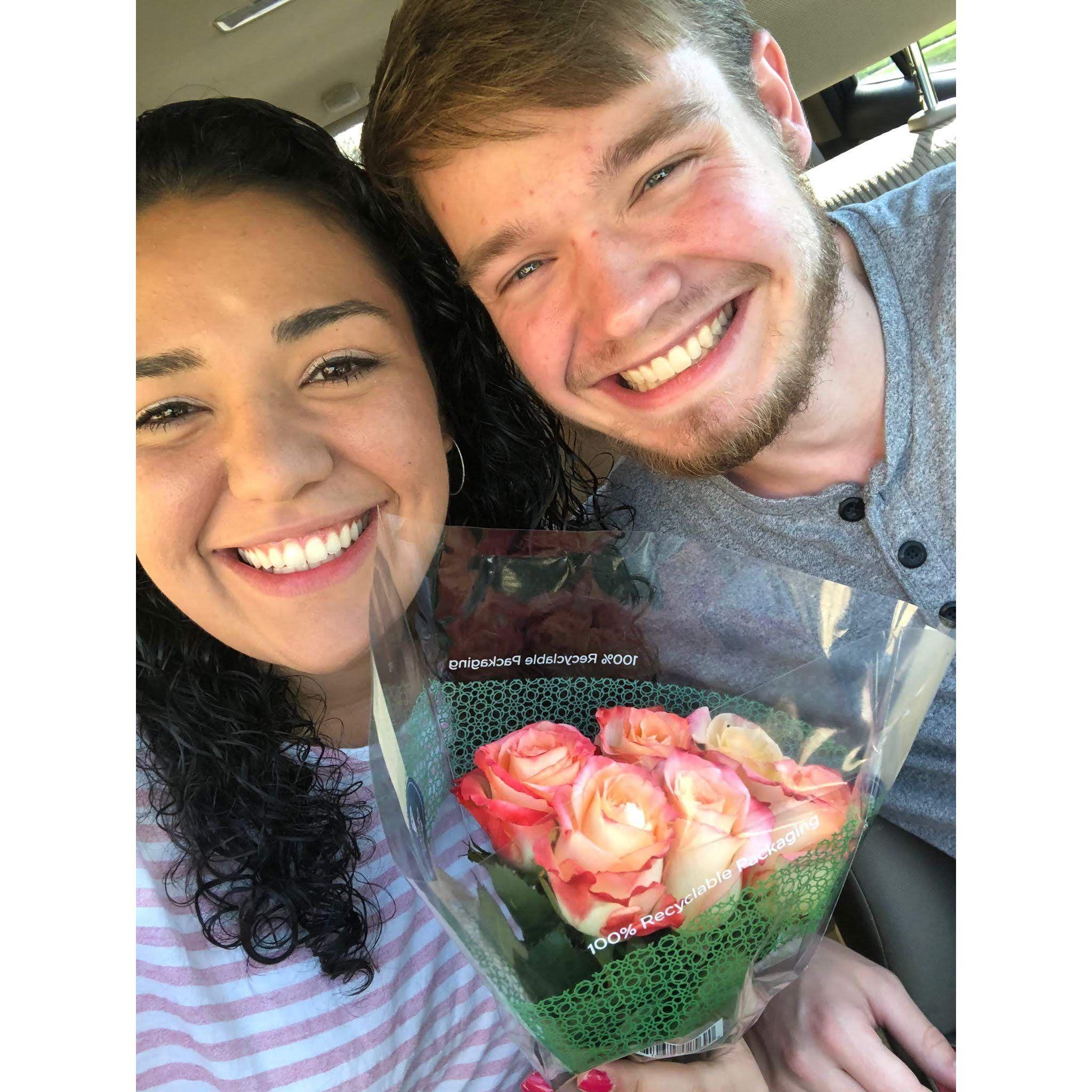 6 months dating, 6 roses!