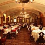 Mader's German Restaurant