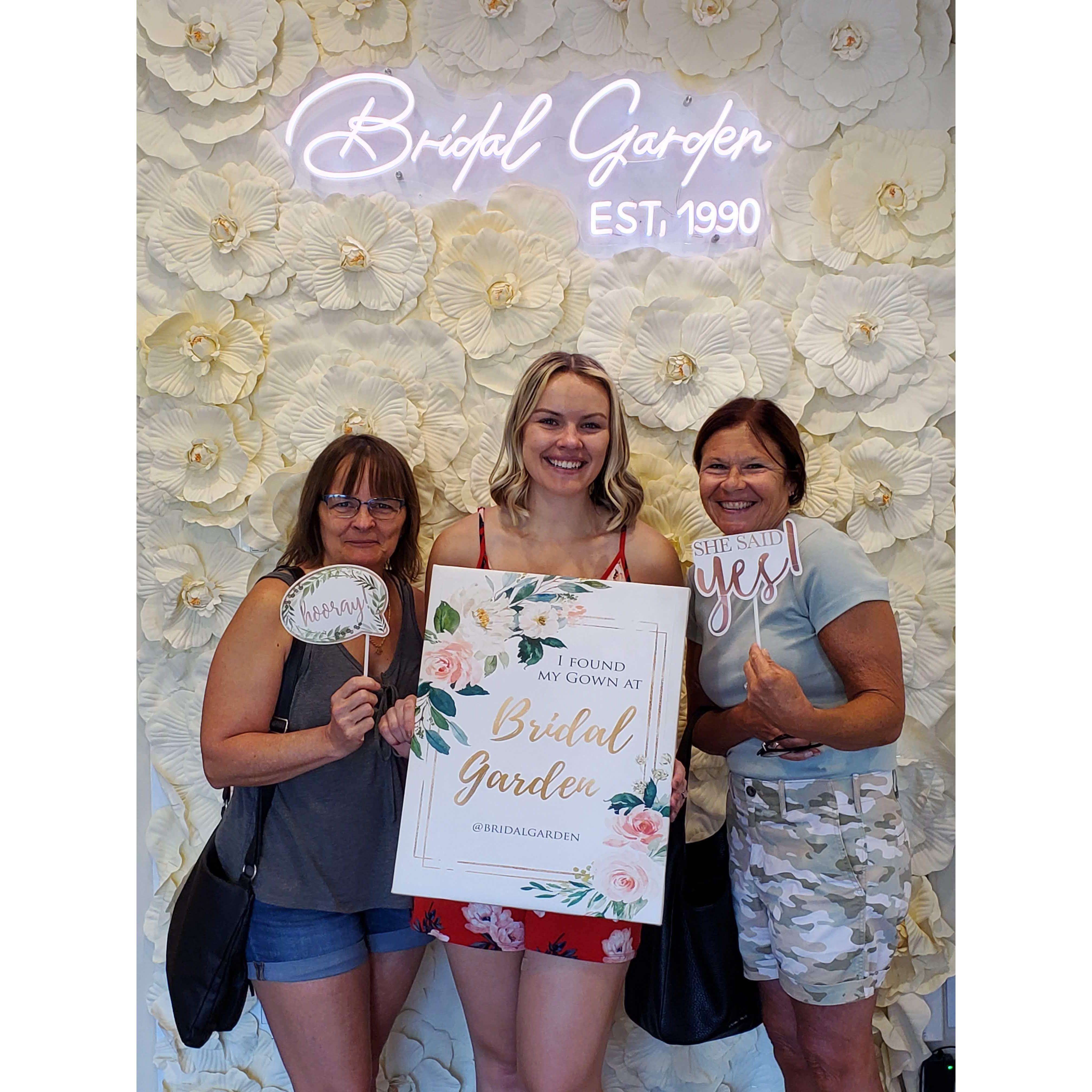 May 2022: Said YES to the dress!