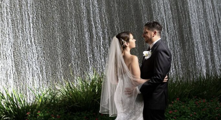 The Wedding Website of Amy Christiansen and Mike Milazzo
