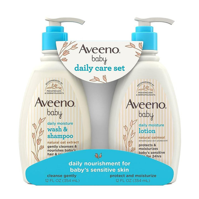 Aveeno Baby Daily Care Gift Set with Natural Oat Extract & Oatmeal, Contains Daily Moisturizing Body Lotion & Gentle 2-in-1 Baby Bath Wash & Shampoo, Hypoallergenic & Paraben-Free, 2 items
