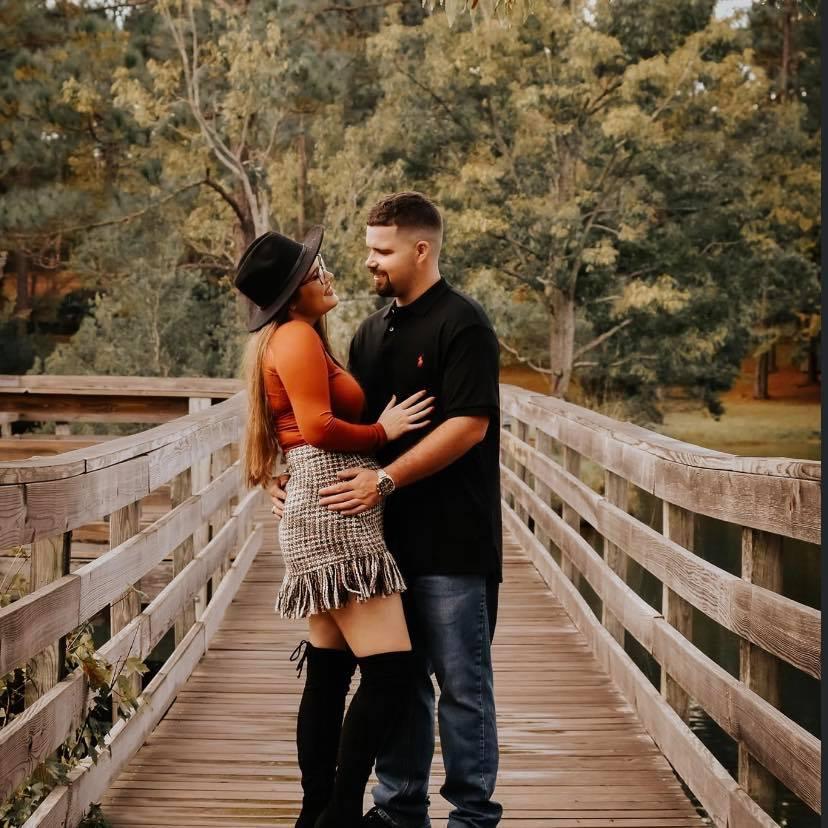 The Wedding Website of Ashlyn Benton and Will Thompson