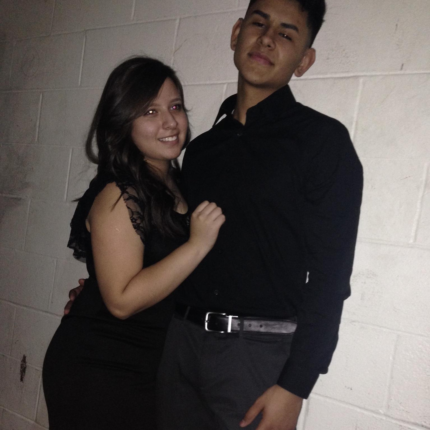 2015: Our first homecoming dance together - Nuestro primero baile juntos en la secundaria
