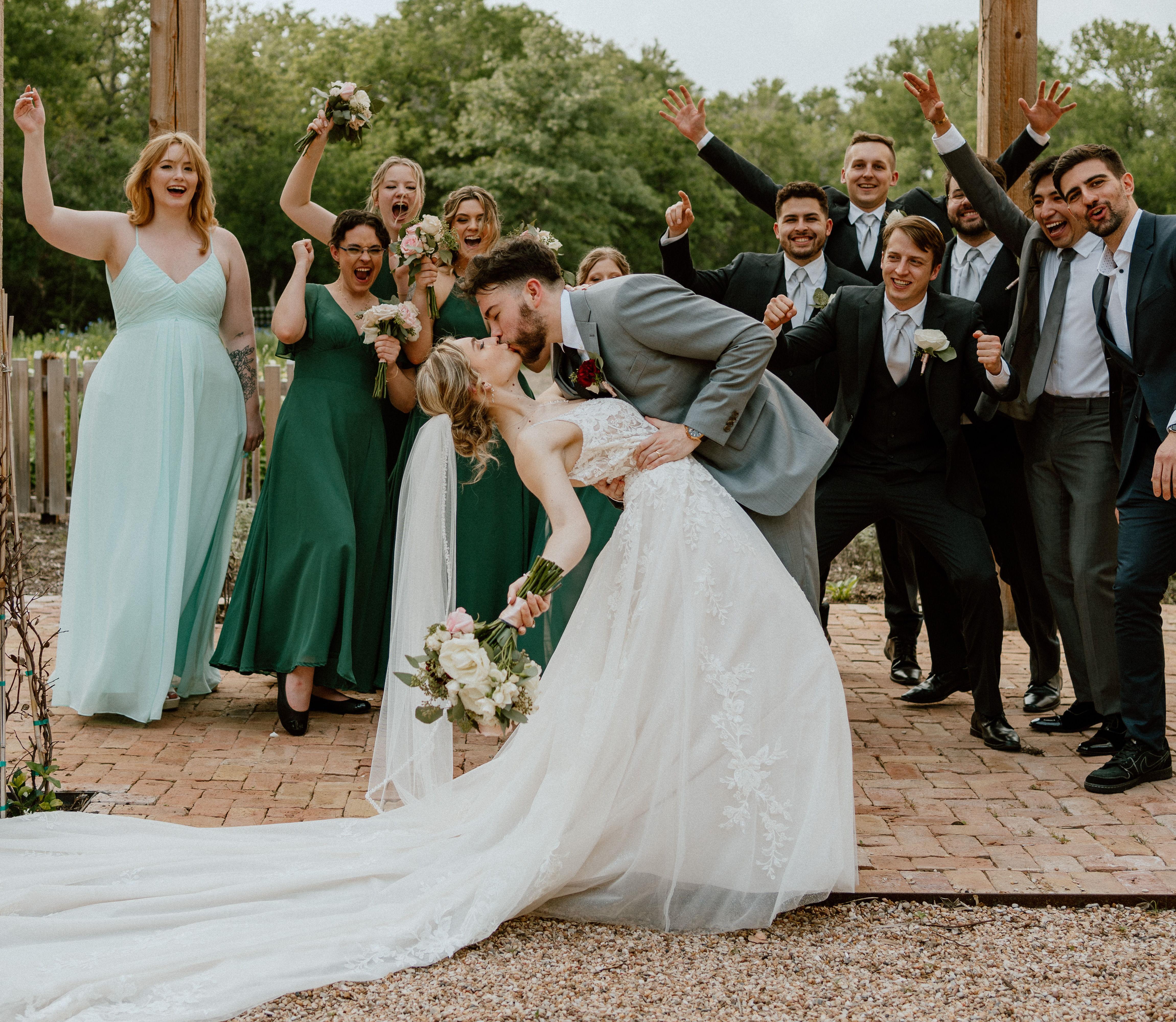 The Wedding Website of Carley Thompson and Jacobo Adberstein
