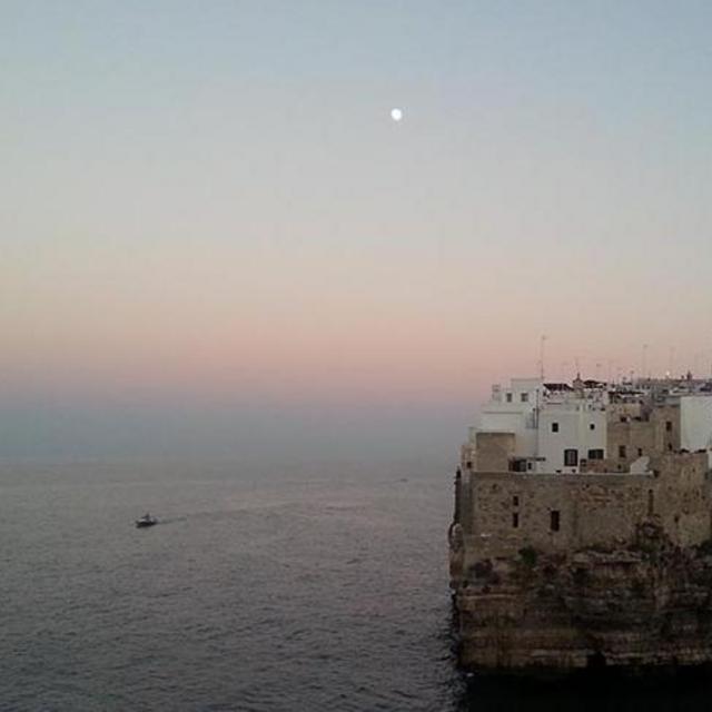 Sunset dinner and drinks in Bari