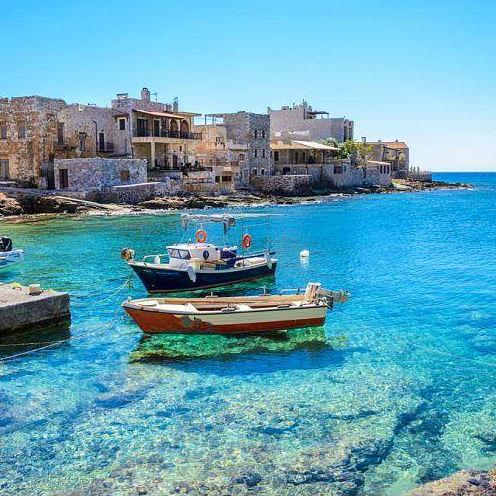 Gerolimenas is one of the most beautiful and traditional seaside villages of Laconia. Located at the southern tip of Mani in the homonym bay.