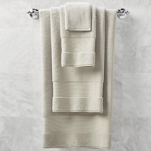 Frontgate Resort Collection Bath Sheets - Color: Chiffon
