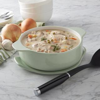 Round Casserole Baker with Lid