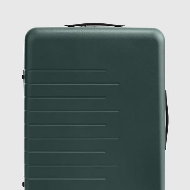 Expandable Medium Check-In Suitcase