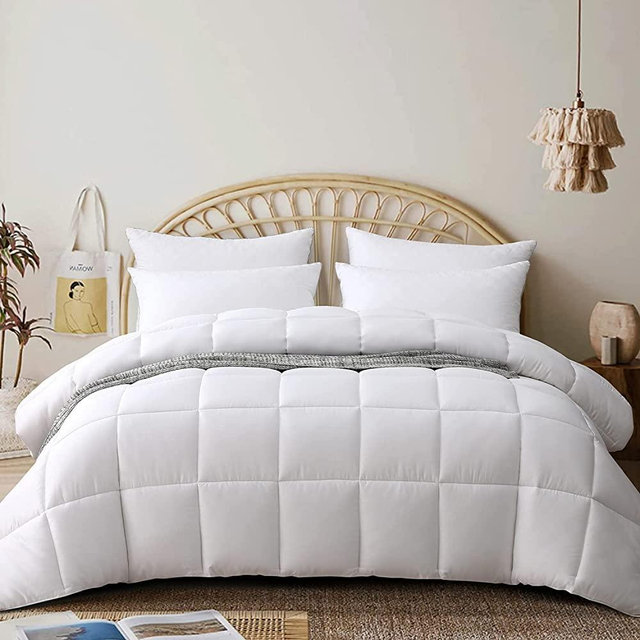100% Viscose from Cooling Bamboo Comforter for Hot Sleepers- Breathable Silky Soft Bamboo Duvet Insert King Size-with 8 Corner Tabs- All Season Comforter (90x102 Inches, White)