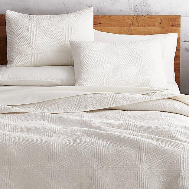 Triangle Ivory Bedding