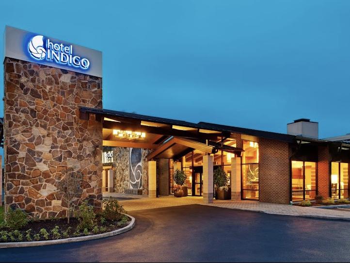 The Wedding Website of Sydney Squatrito and Ryan Ferraro